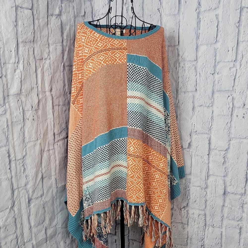 Sundance Colorful Alisandra Geometric Patterned Knit Fringed Poncho Cape OS
